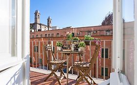 Townhouse By The Spanish Steps