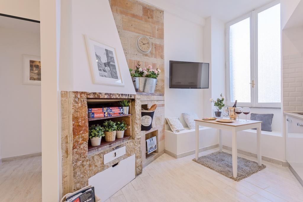 Townhouse By The Spanish Steps Roma Quarto foto