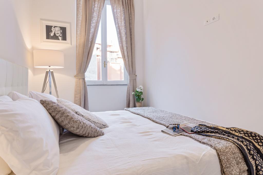 Townhouse By The Spanish Steps Roma Quarto foto
