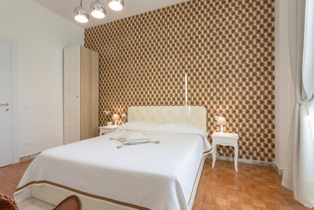 Townhouse By The Spanish Steps Roma Quarto foto